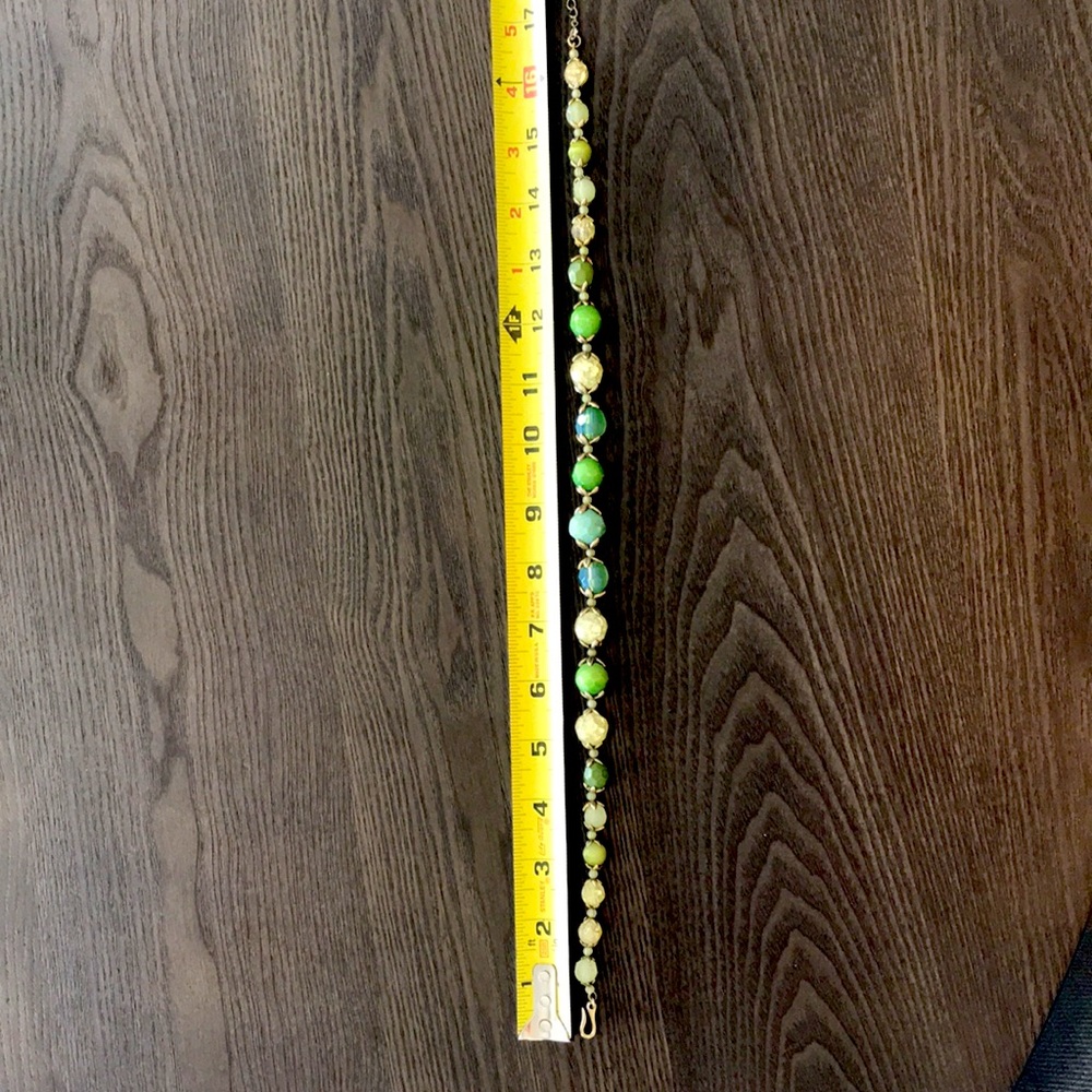 Fashion beaded necklace with gold tone  accents. - Picture 6 of 6